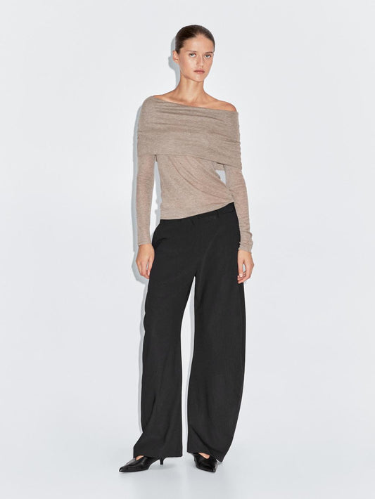 Long sleeve strapless T-shirt